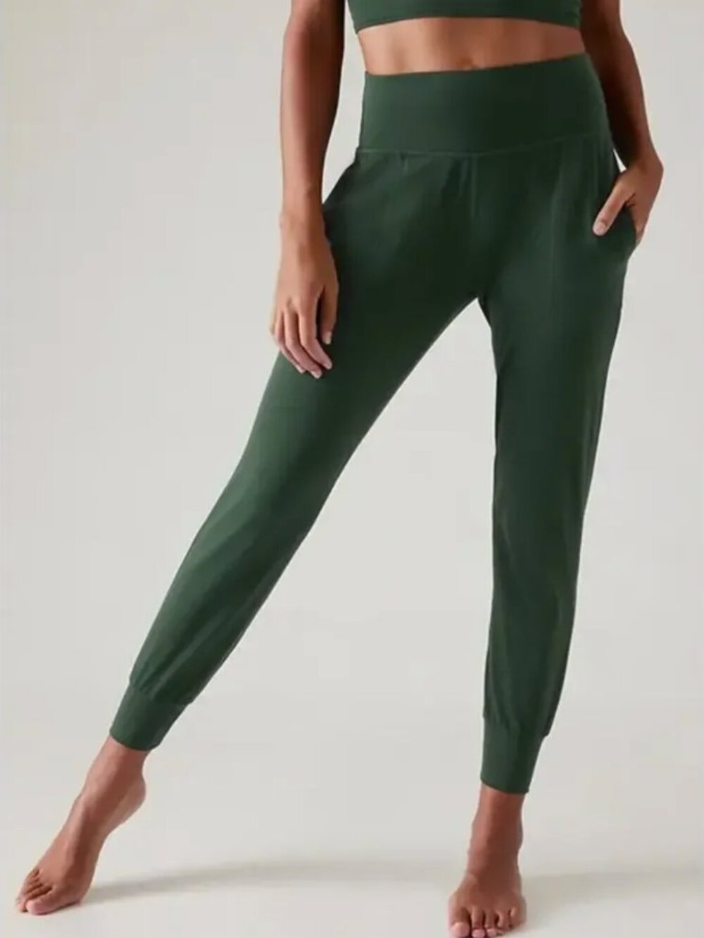 EUC Athleta Salutation High Rise Joggers